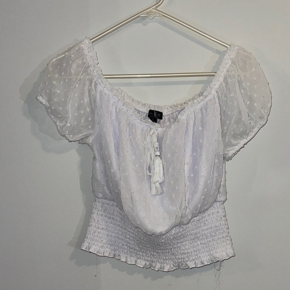 J for Justify White Smocked Blouse - Picture 1 of 2